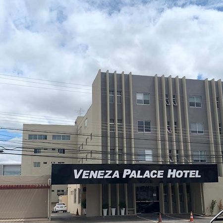Hotel Veneza Куяба Экстерьер фото
