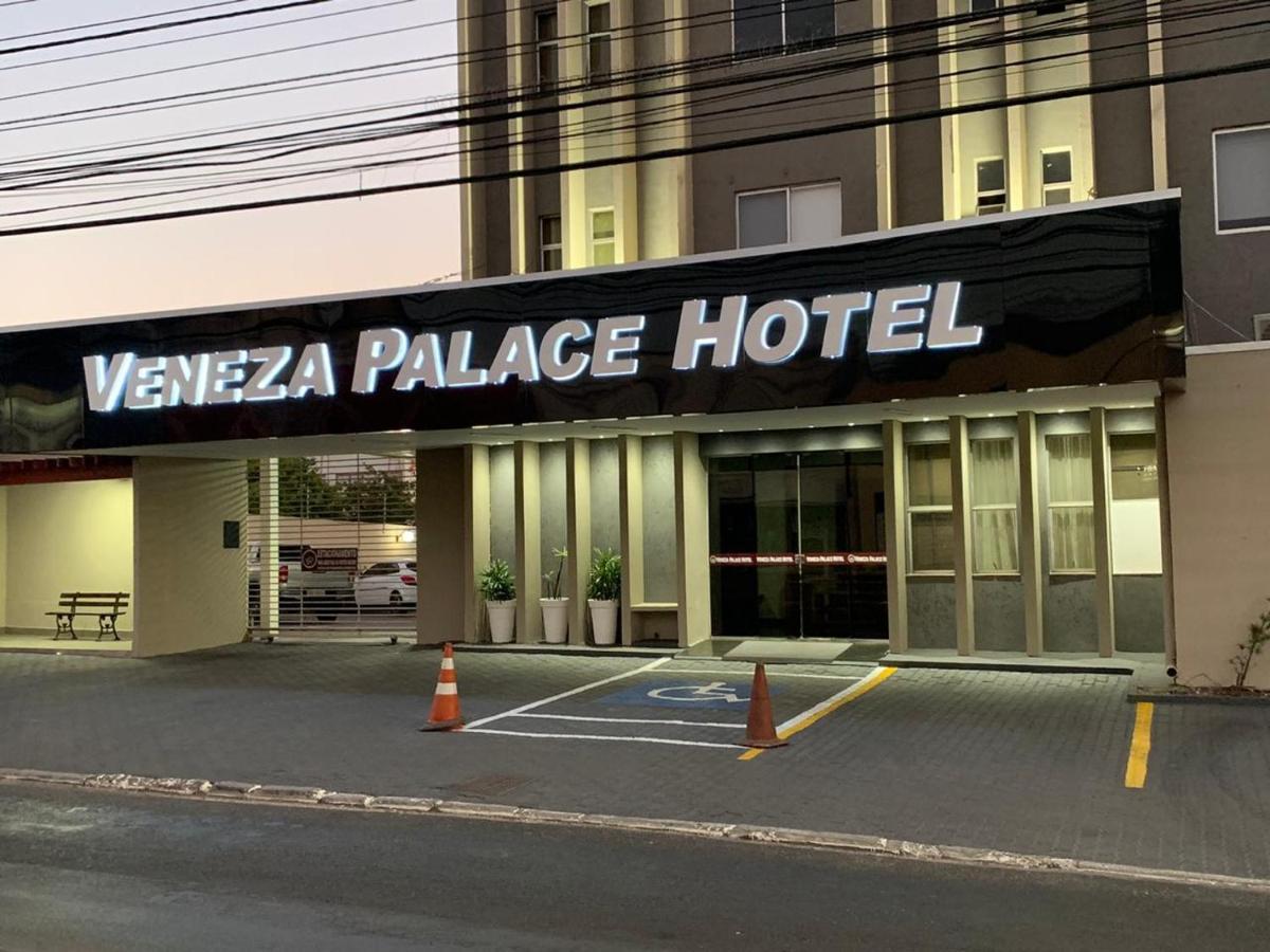 Hotel Veneza Куяба Экстерьер фото