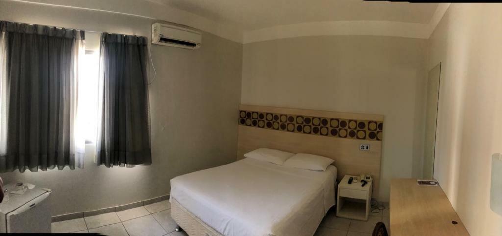 Hotel Veneza Куяба Экстерьер фото